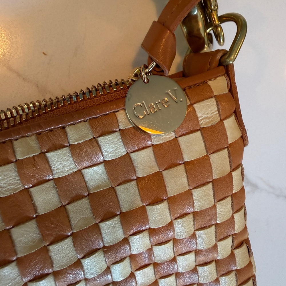 Clare V Moyen Messenger CheckereWoven Tan and Cream Shoulder Bag with Wide Strap - Picture 2 of 4